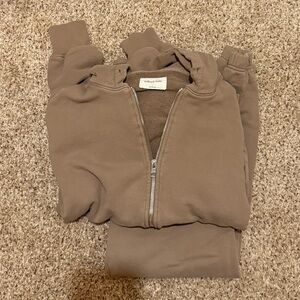 Wilfred Free Taupe Zip-Up Hoodie & Jogger Set